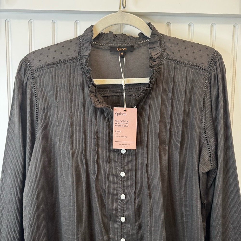 Quince Charcoal Pintuck Button-Down Cottagecore Blouse Ruffle Trim Cotton Sz Med - Picture 9 of 12